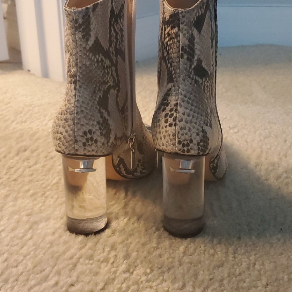 NEW SCHUTZ Snake Print Angle bootie - Picture 2 of 4